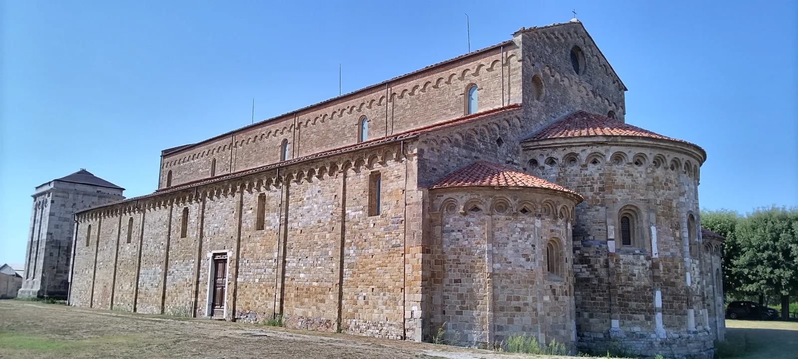 Main view at San Piero a Grado Pisa — travel photo