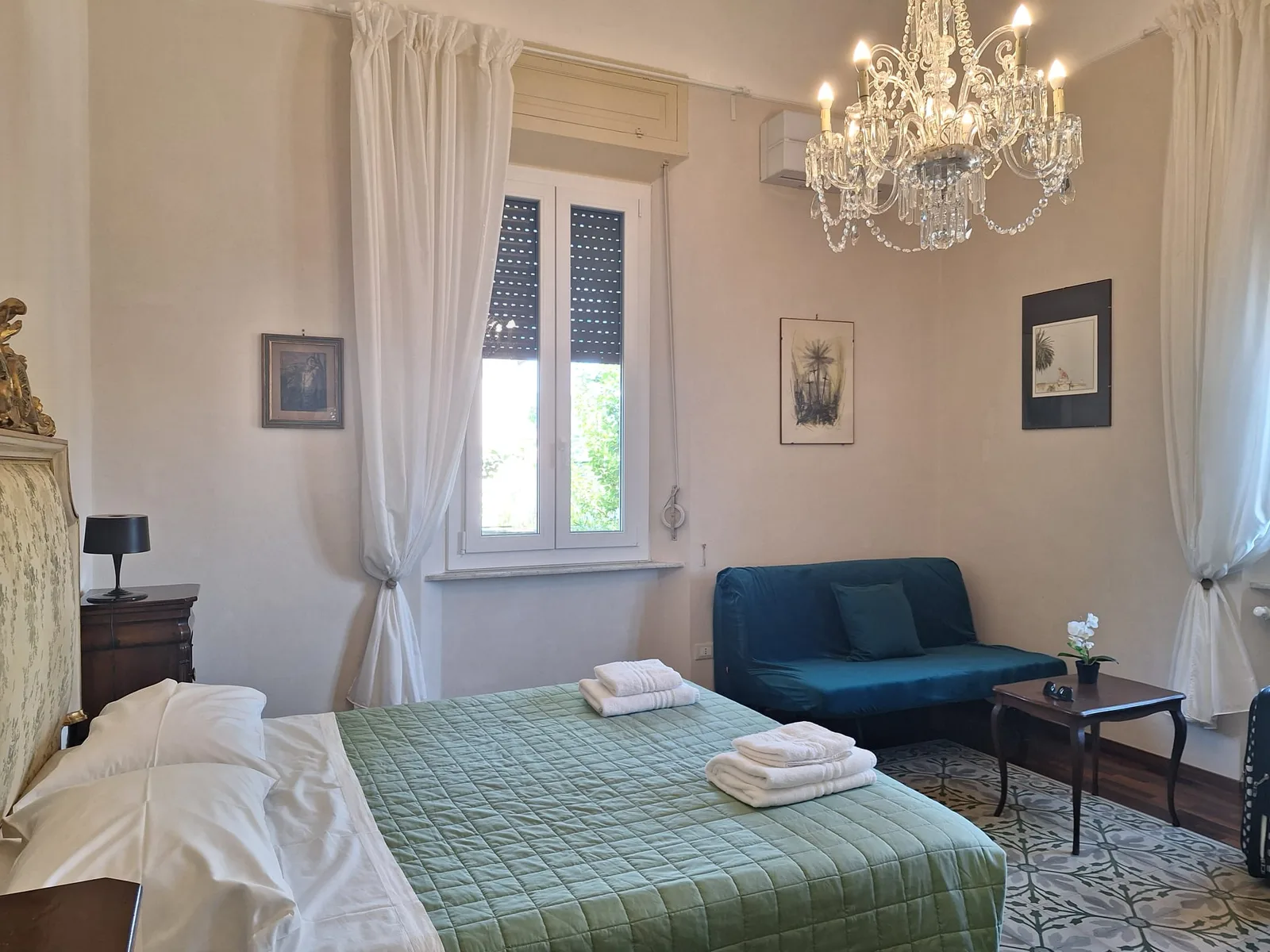 Interior at Villa Magnolia Park Pisa — travel photo