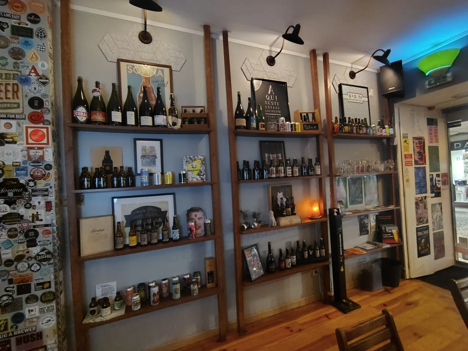 Main view at Catraio Craft Beer Shop & Bar Porto — travel photo