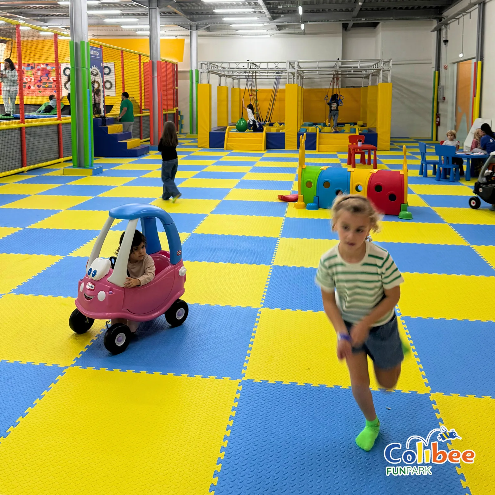 Interior at Colibee Fun Park Porto — travel photo