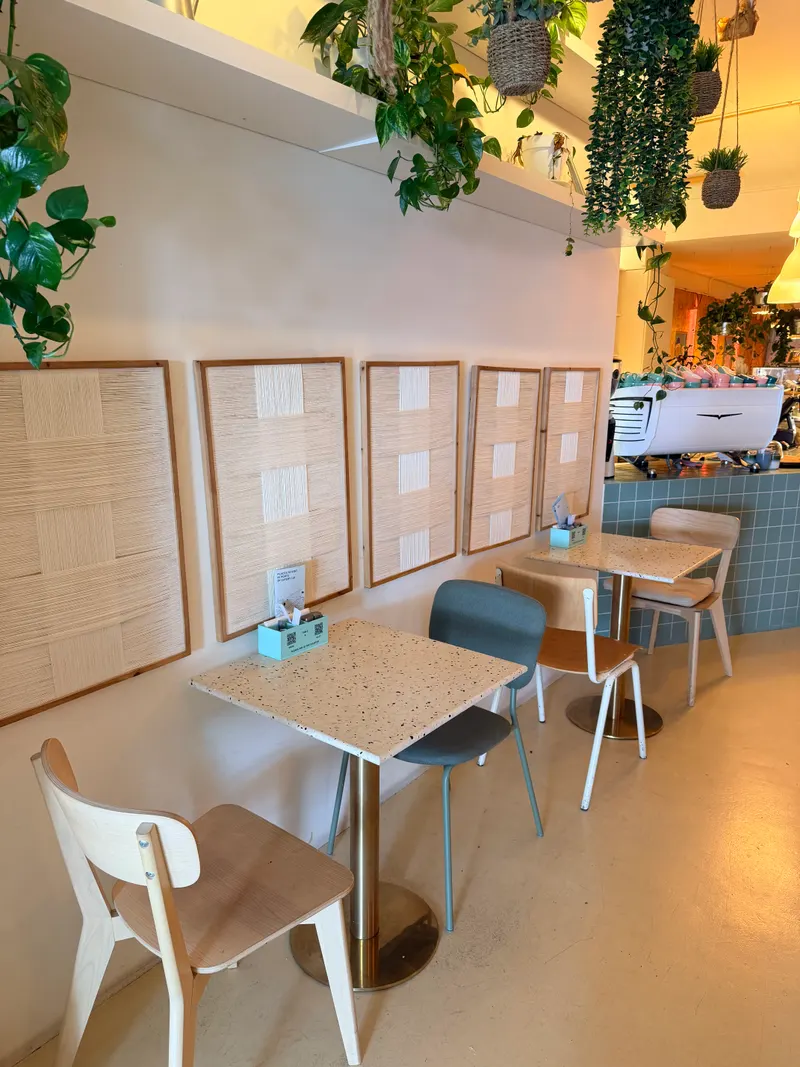 Eatery 119 ӏ food, desserts & specialty coffee