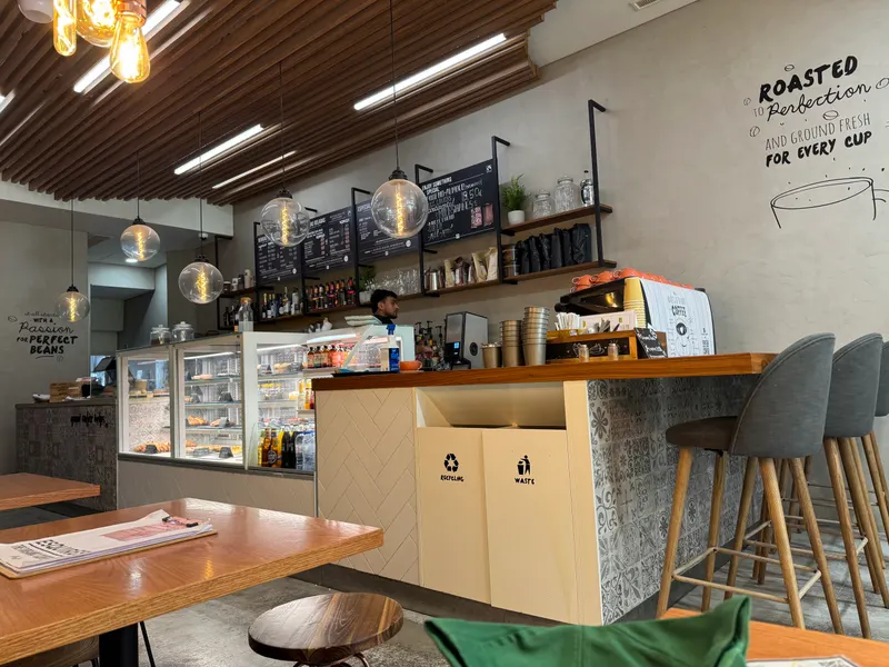 Esquires Coffee Porto