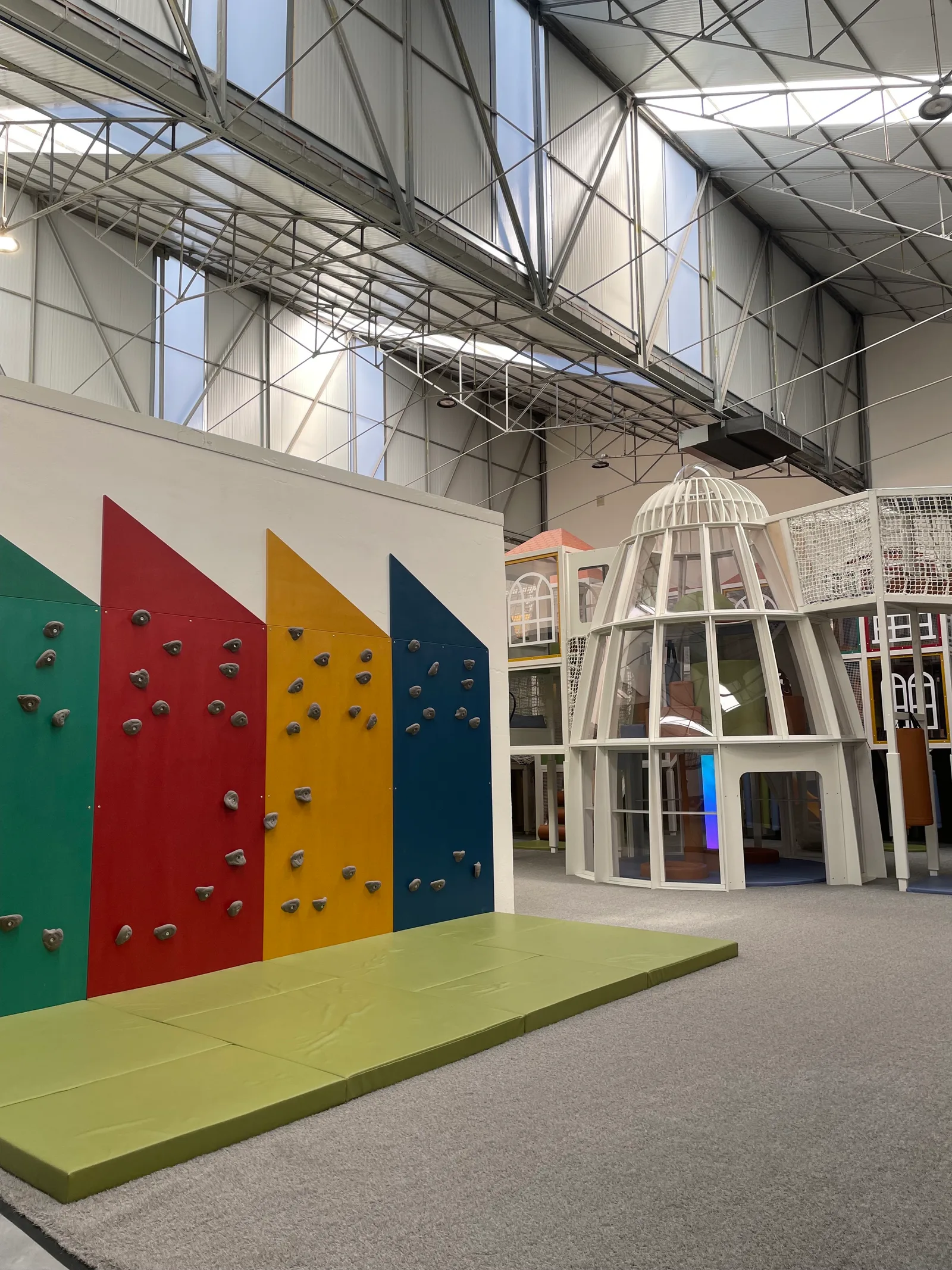 Interior at Guli Family Club Porto — travel photo