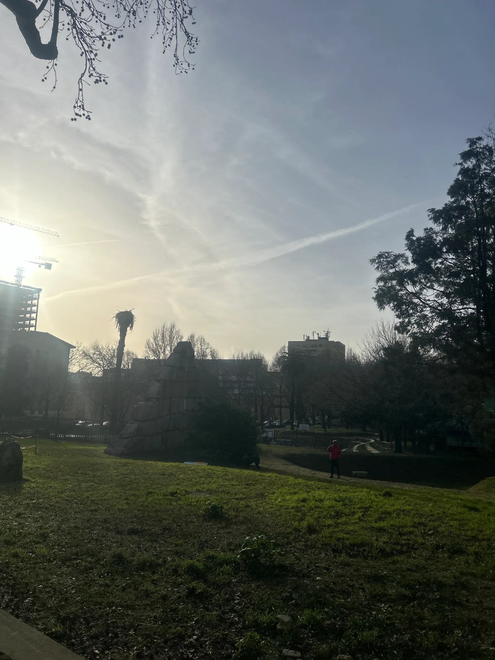 Atmosphere at Jardim Paulo Vallada Porto — travel photo