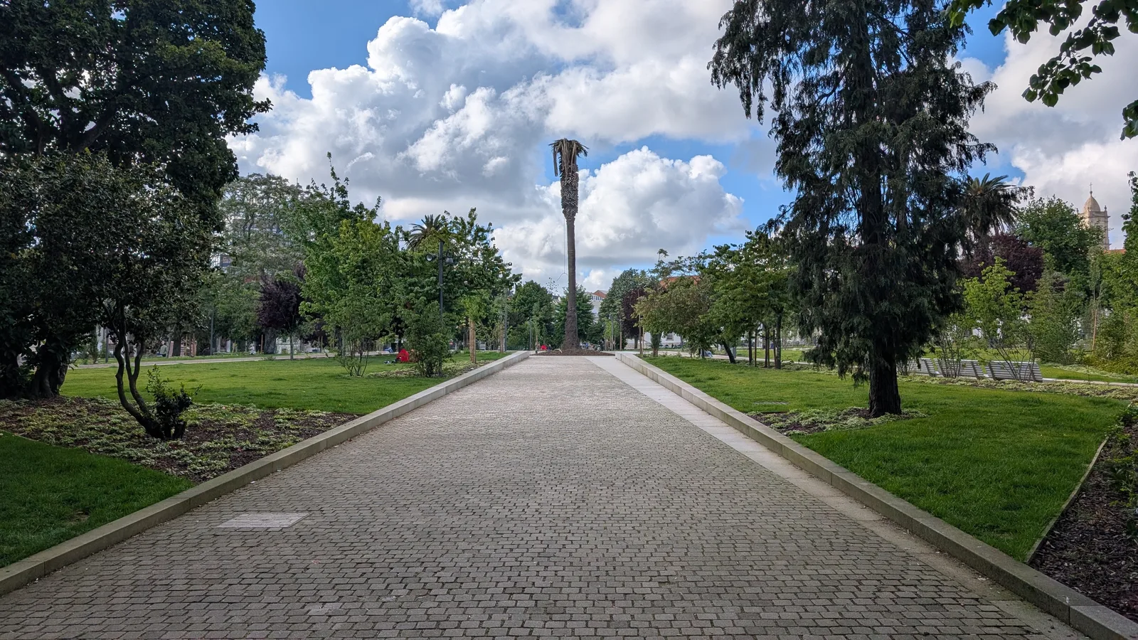 Main view at Jardim Teófilo Braga Porto — travel photo