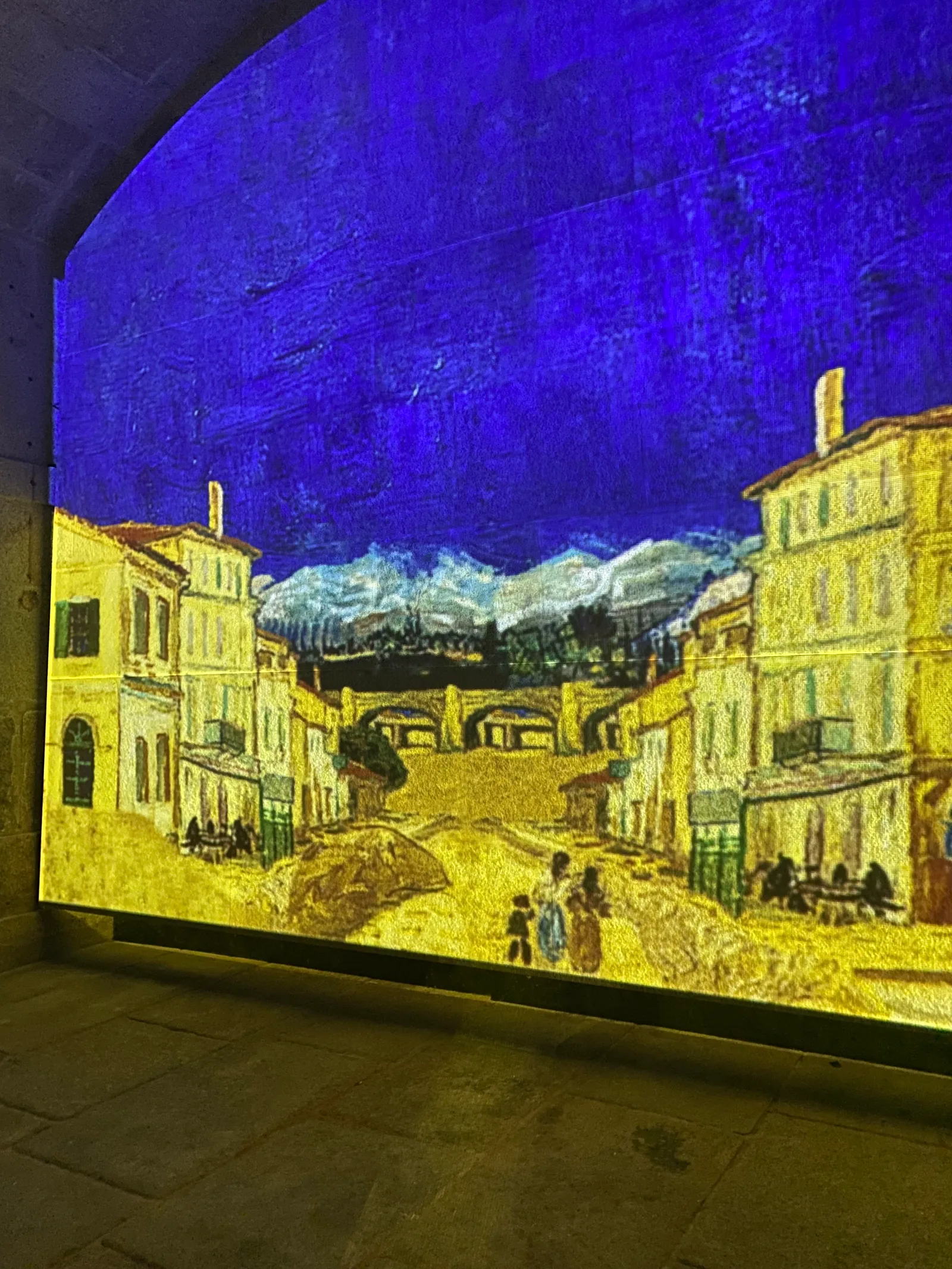Details at Living Van Gogh Porto Porto — travel photo