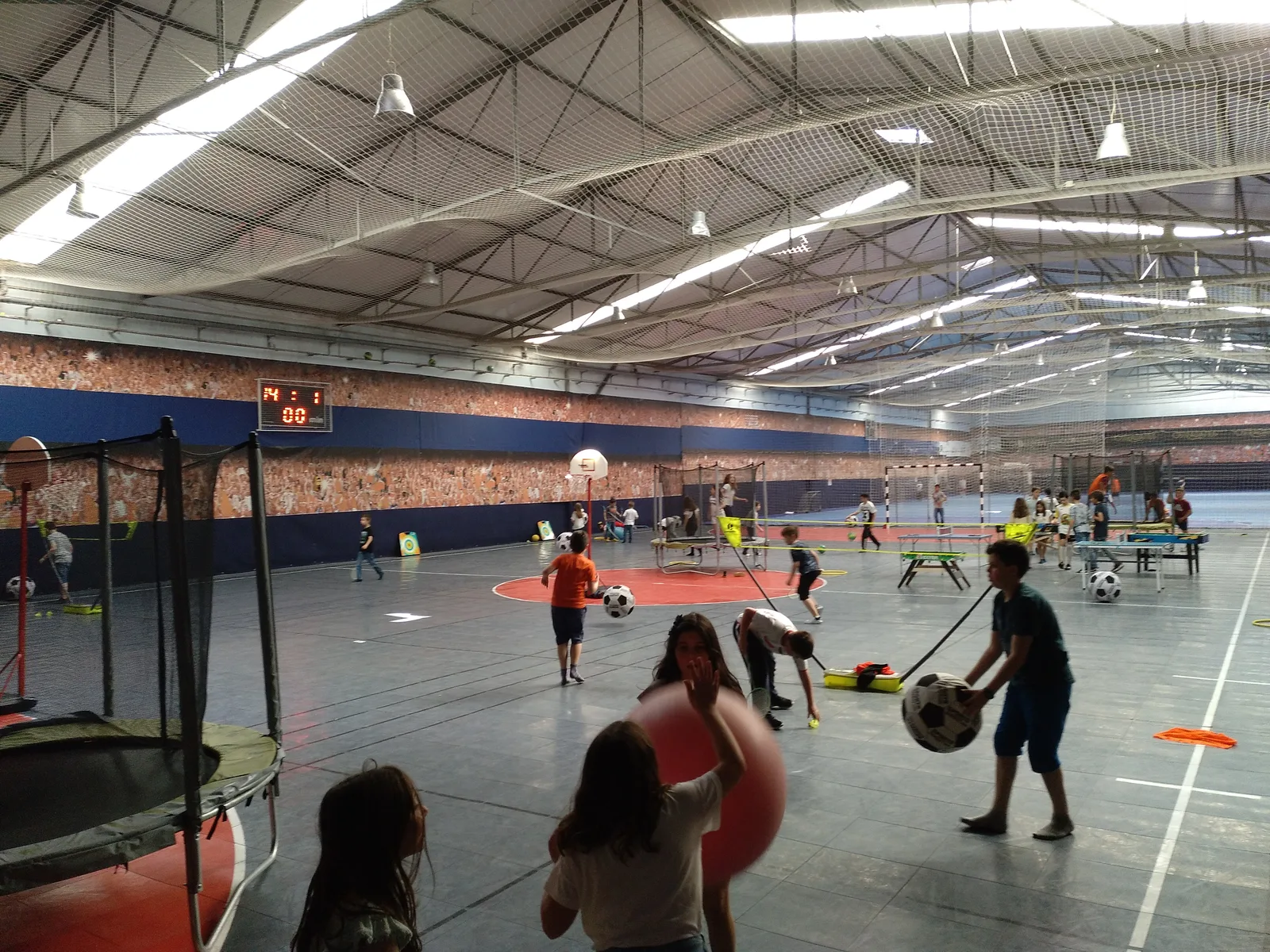Main view at Oporto Indoor Games Porto — travel photo