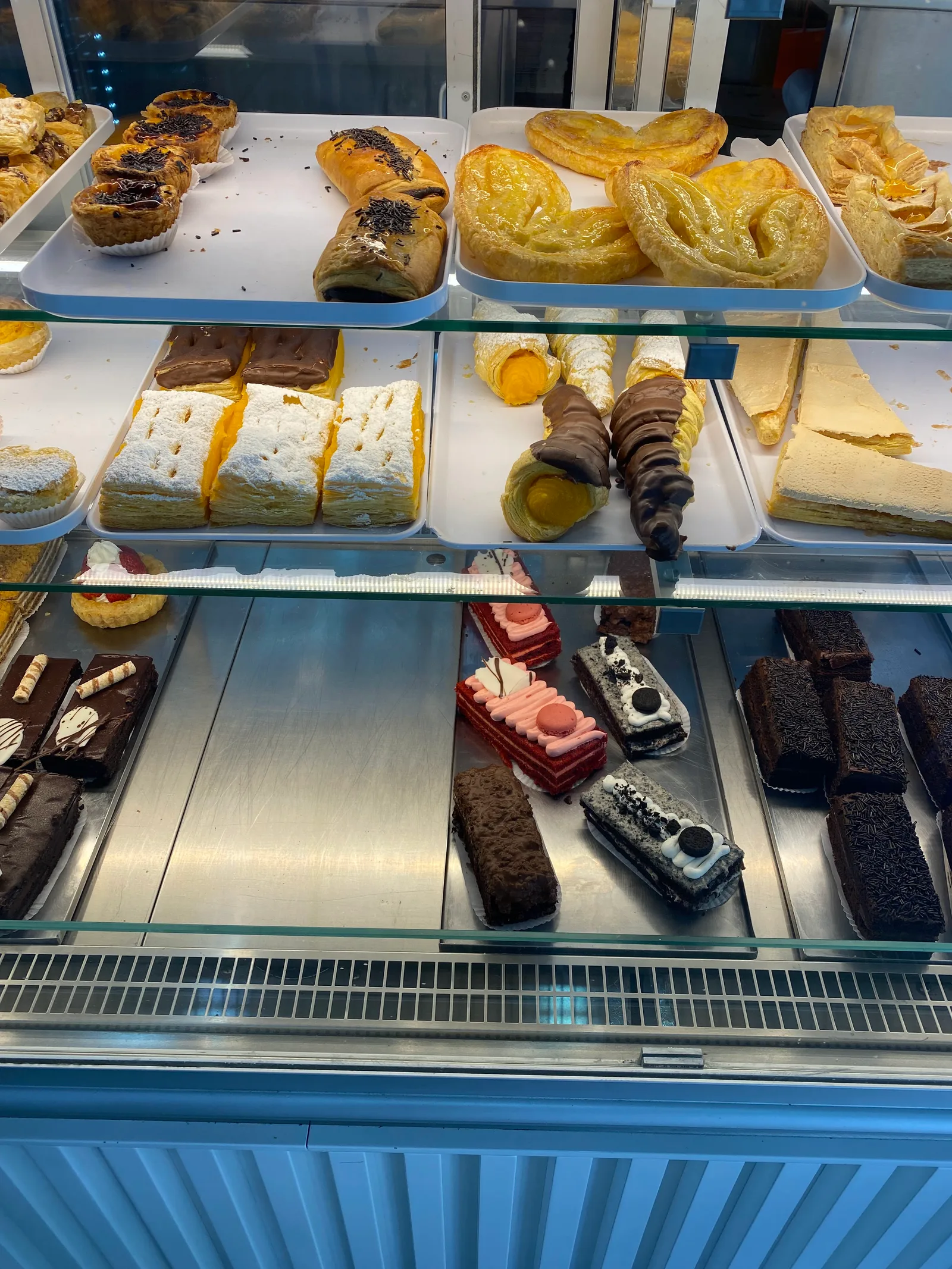 Interior at São Jorge Bakery and Pastry Porto — travel photo