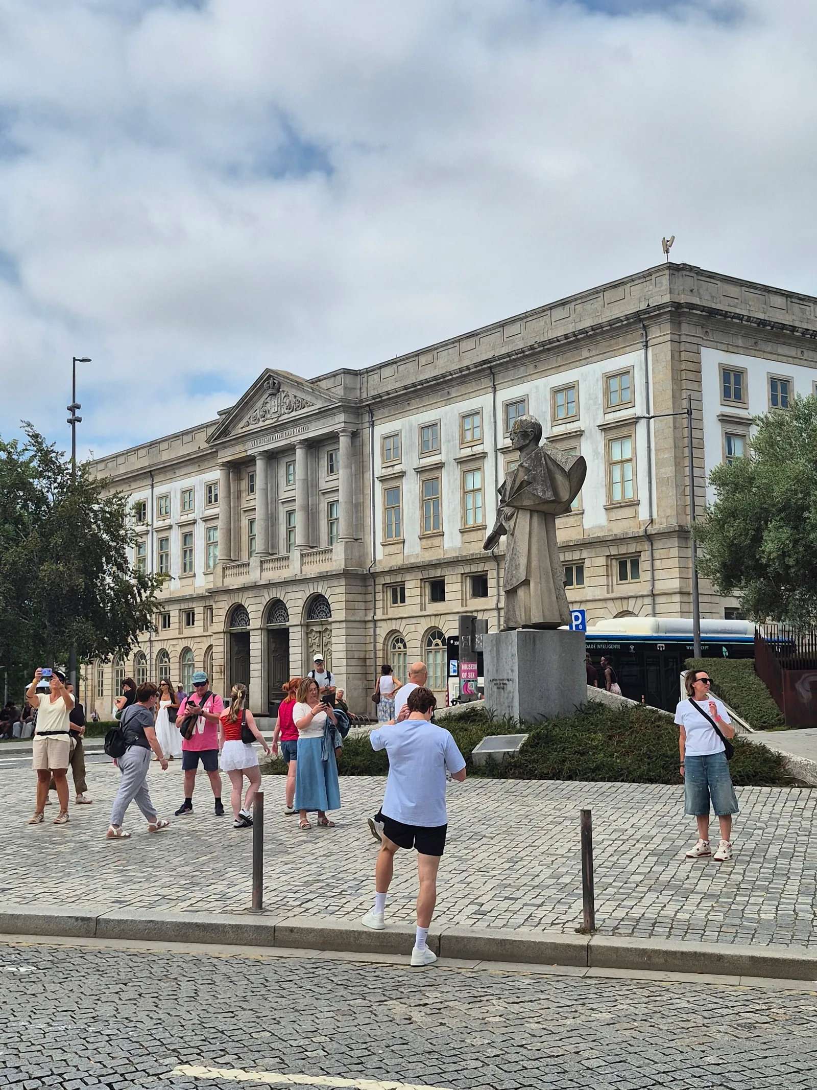 Main view at Torre dos Clérigos Porto — travel photo