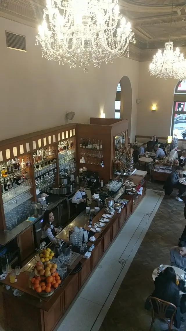 Café Savoy