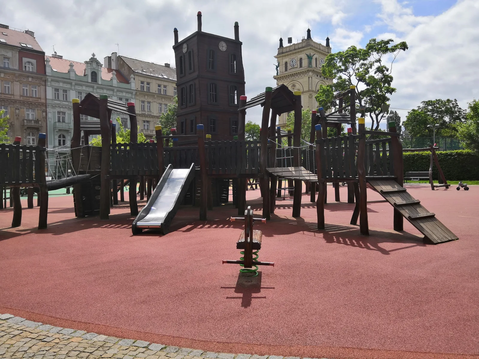 Atmosphere at Dětské hřiště U Vodárny Prague — travel photo
