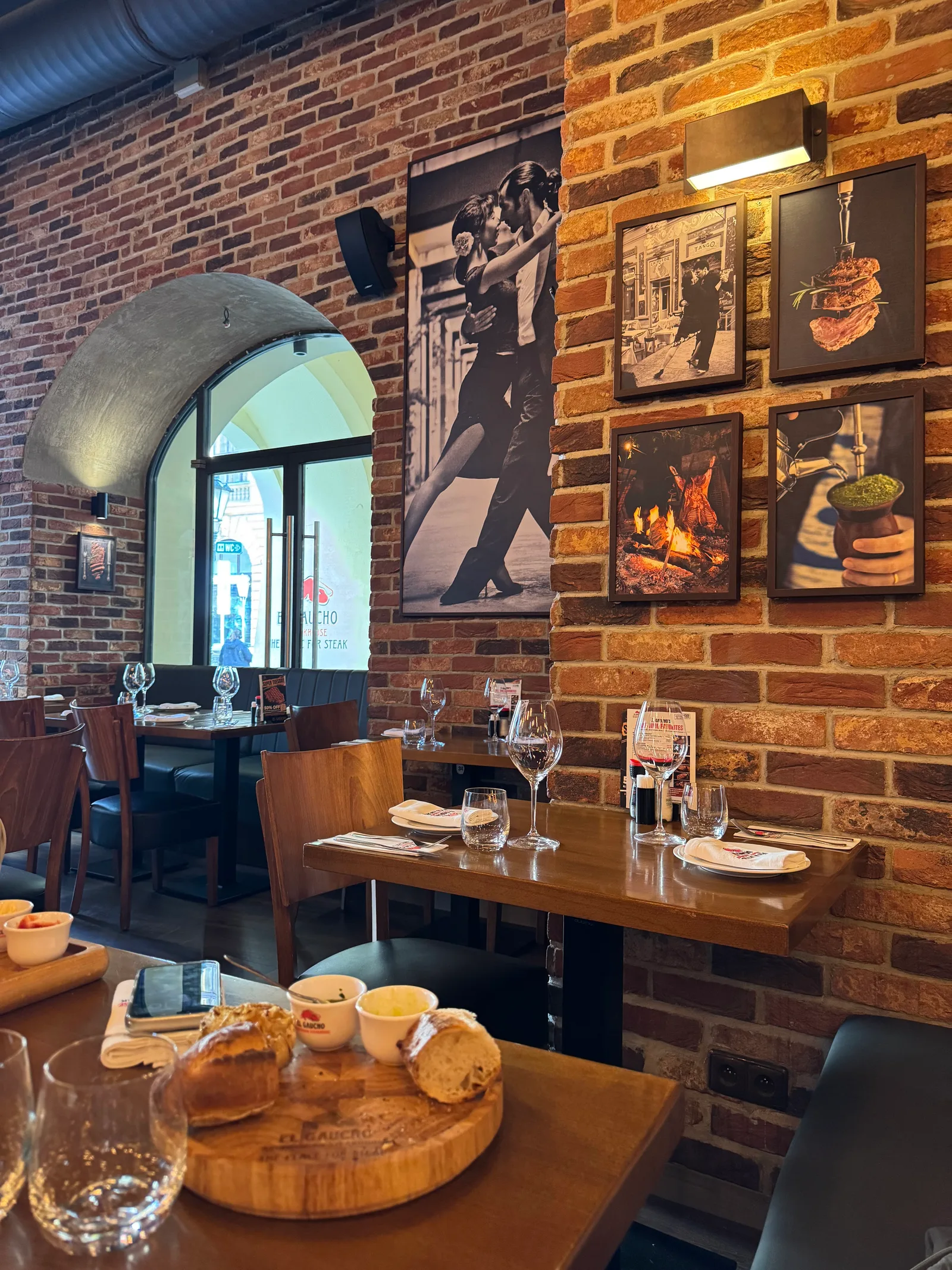 Atmosphere at El Gaucho Melantrichova Prague — travel photo