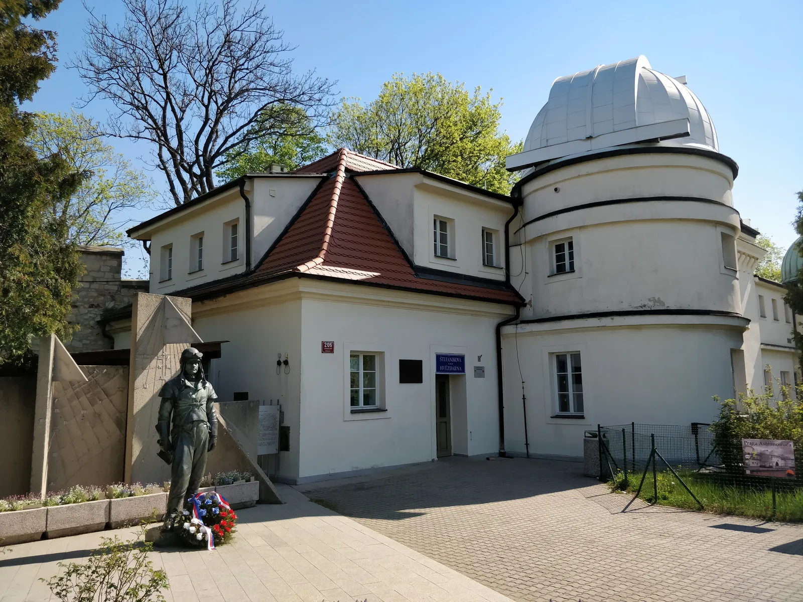 Interior at Lookout with Vineyard Prague — travel photo