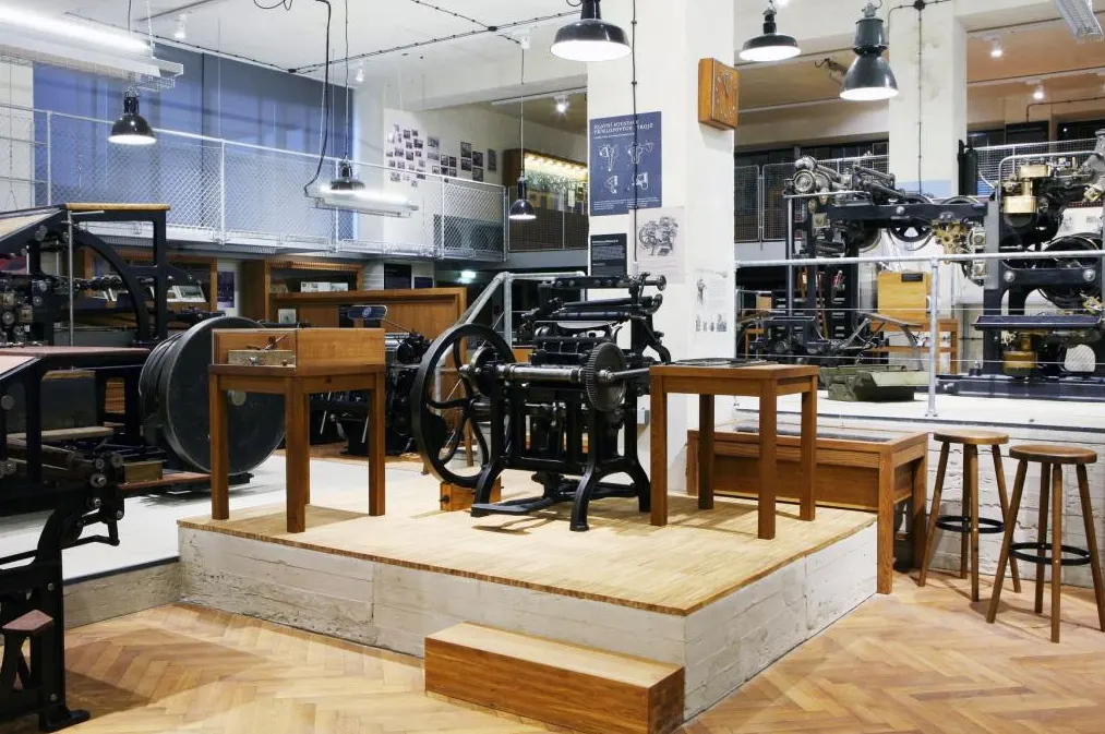 Details at National Technical Museum Prague — travel photo
