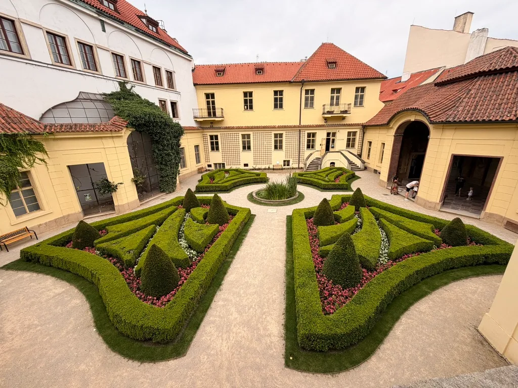 Atmosphere at The Vrtba Garden Prague — travel photo