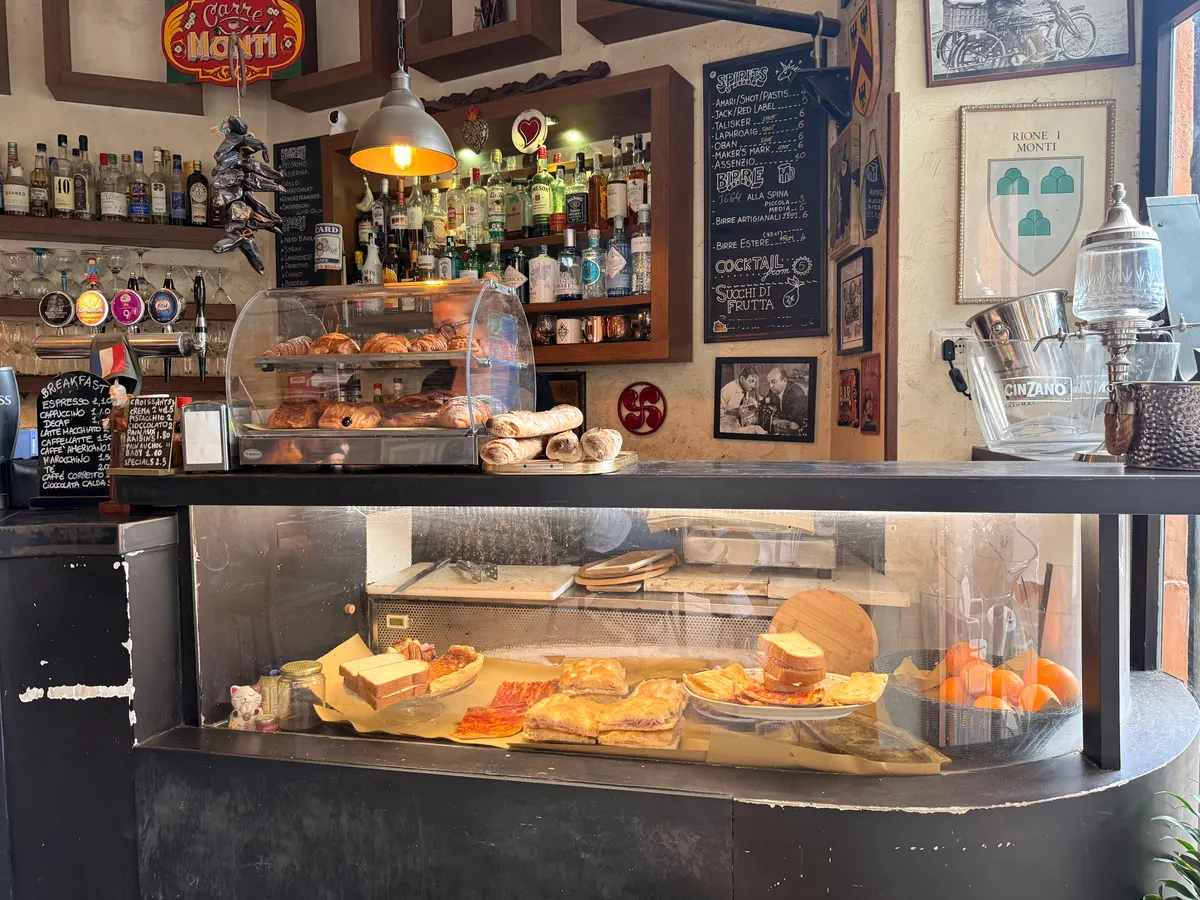 Carre monti — romantic guide Rome