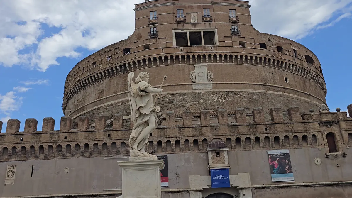 Details at Castel Sant'Angelo Rome — travel photo