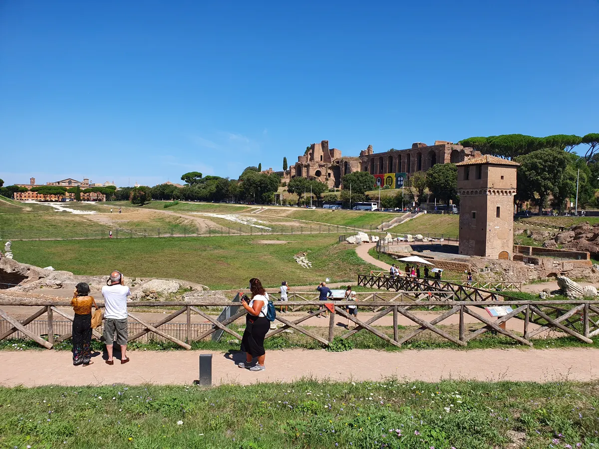 Atmosphere at Circus Maximus Rome — travel photo