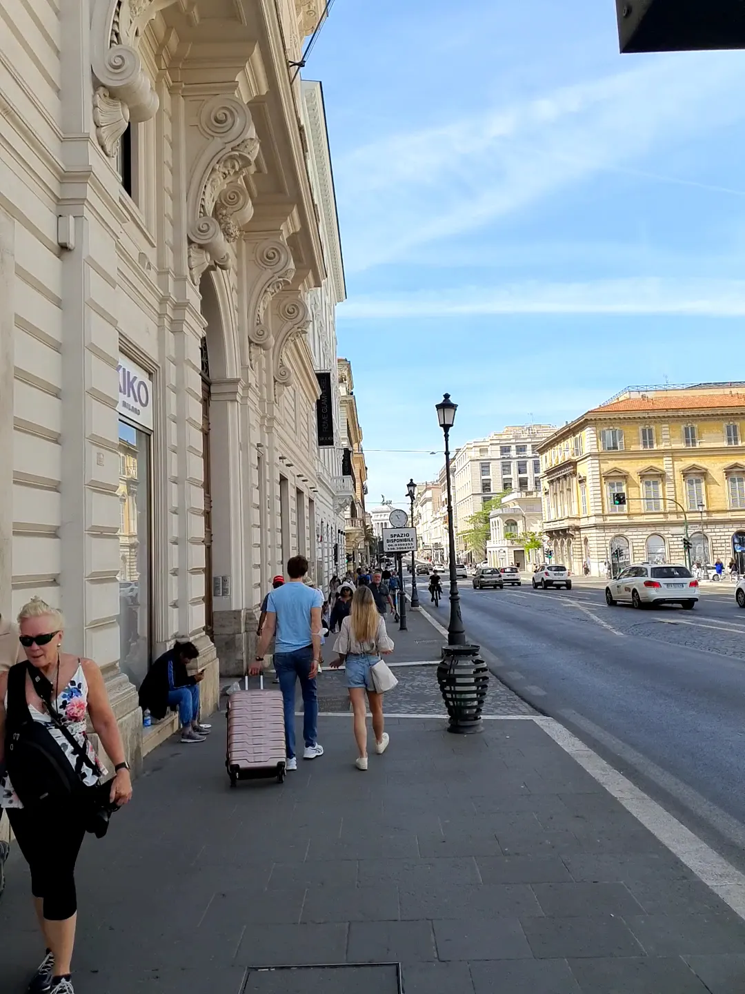 Interior at Palazzo delle Esposizioni Rome — travel photo