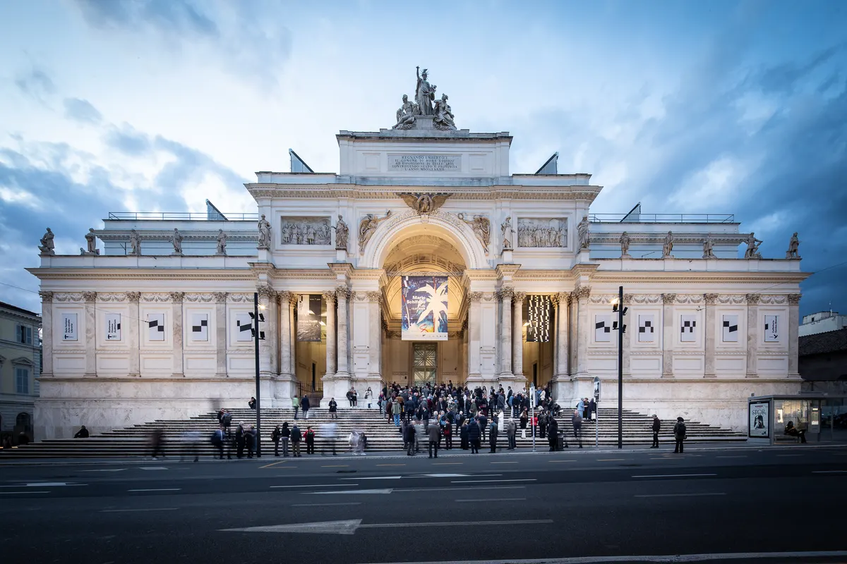 Atmosphere at Palazzo delle Esposizioni Rome — travel photo