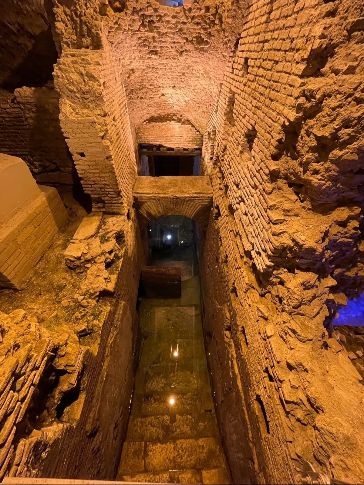 Main view at Vicus Caprarius - The Water City Rome — travel photo