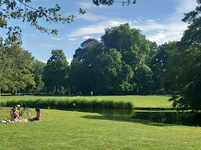 Family areas at Historische Tuin Schoonoord Rotterdam — family travel photo