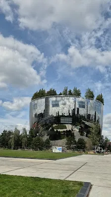 Outdoor views at Museum Boijmans Van Beuningen Rotterdam — family travel photo