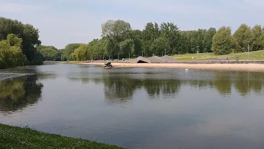 Outdoor views at Zuiderpark Rotterdam — family travel photo