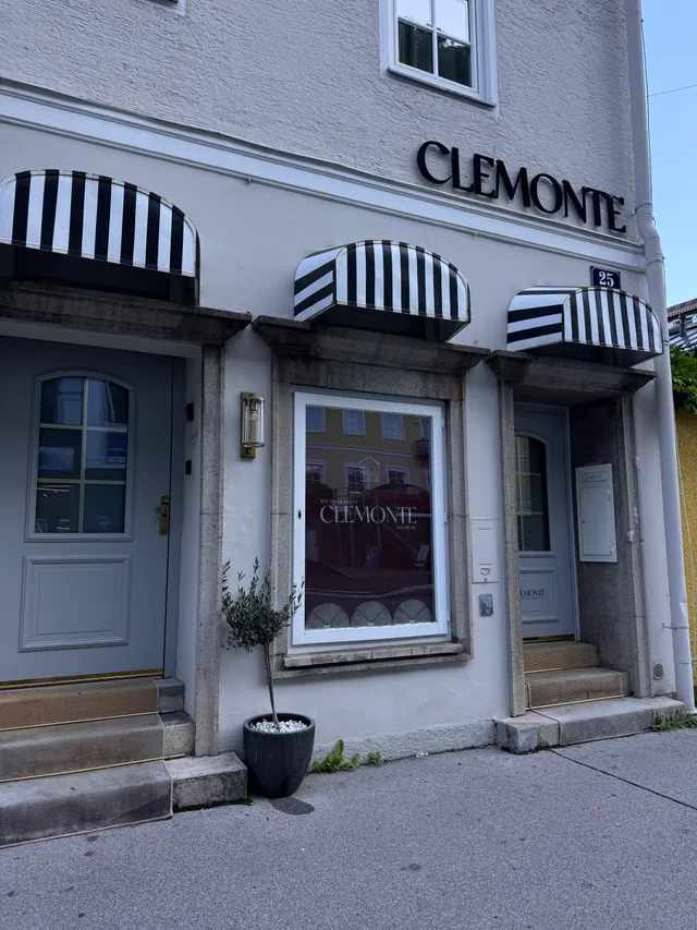 Clemonte Hotel - Your Reception-less Boutique Stay