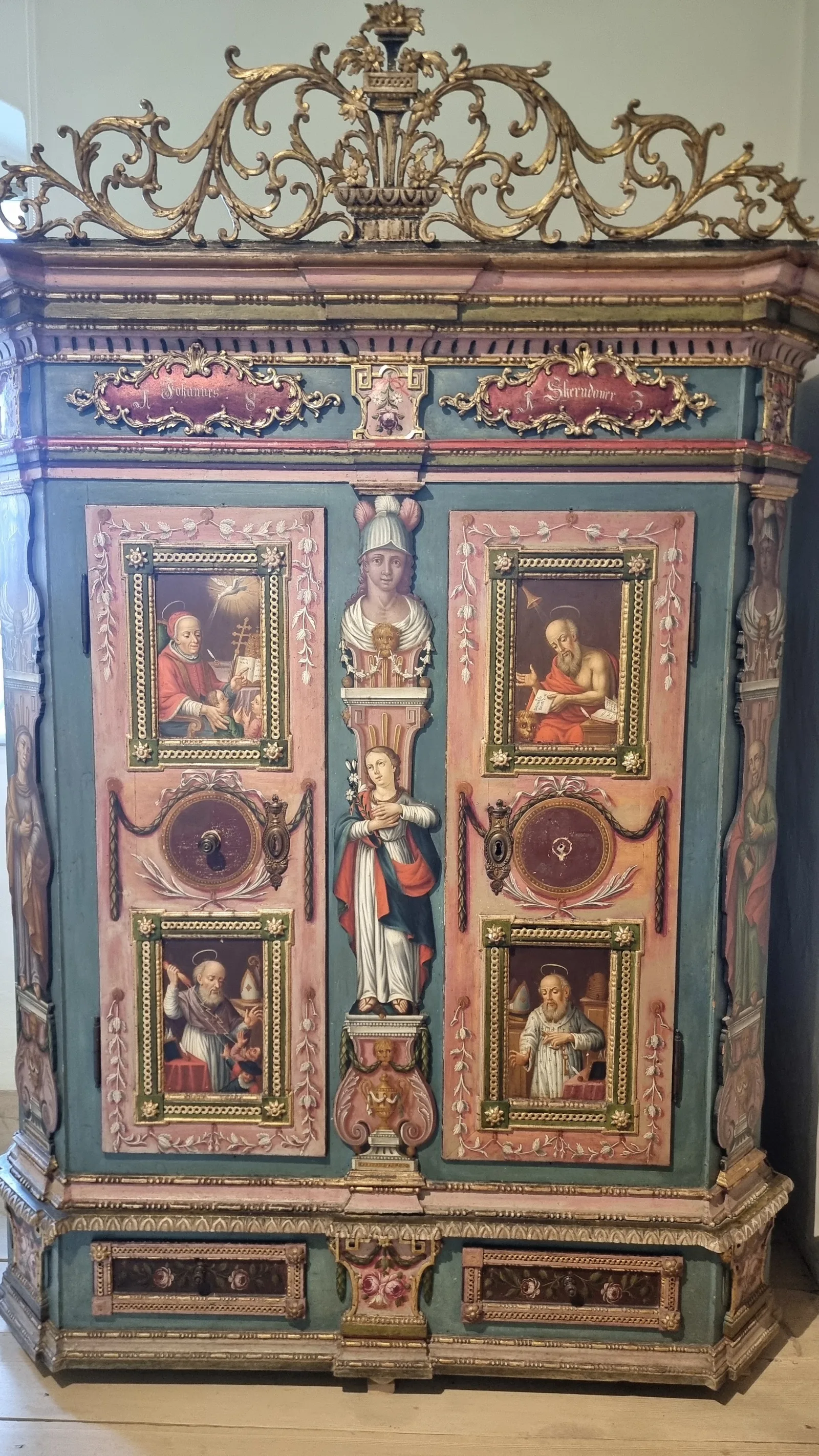 Details at Folklore Museum Salzburg — travel photo