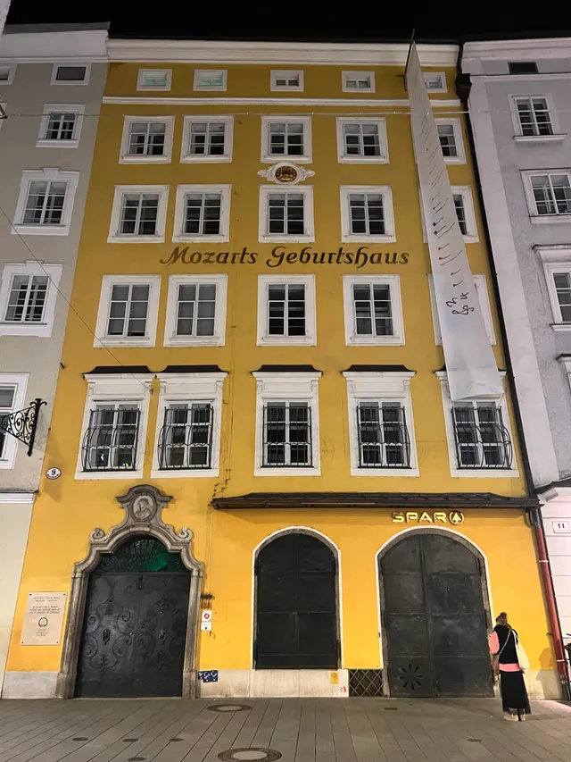 Getreidegasse Street