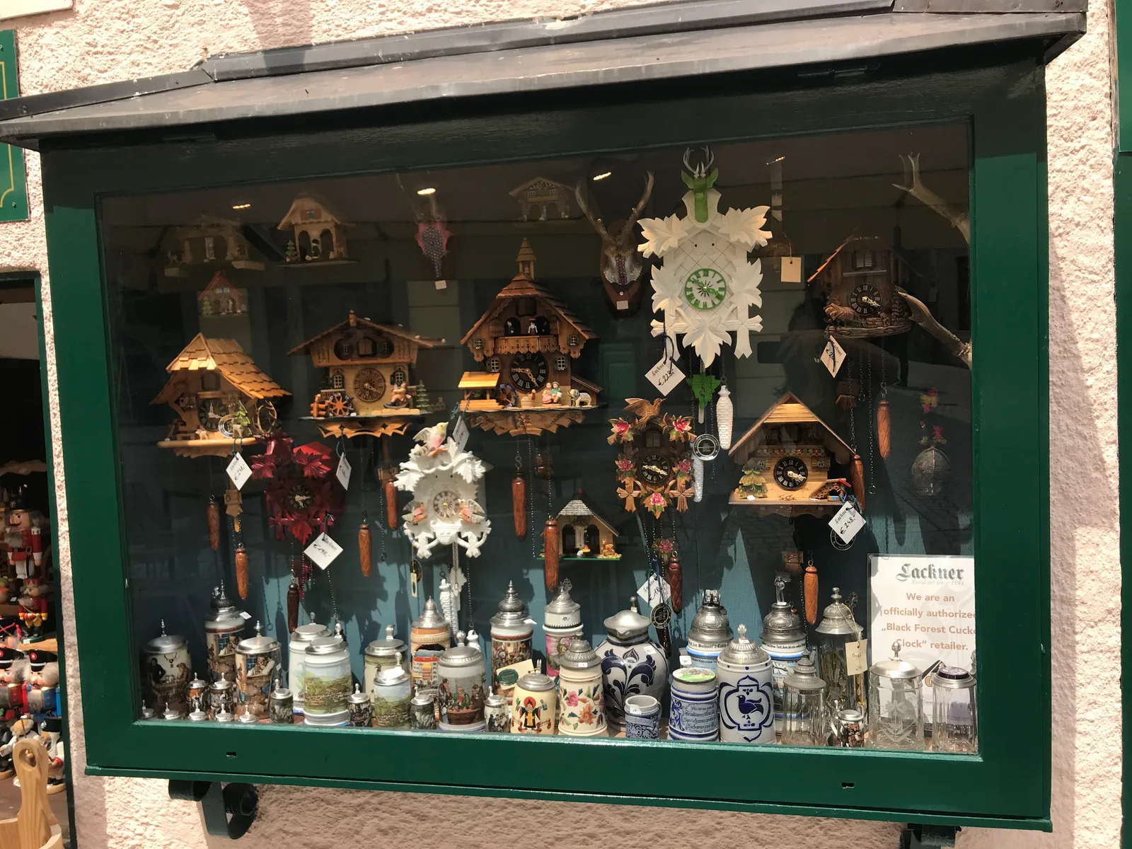 Main view at Heimatkunst Lackner - Souvenirs & Cuckoo Clocks Store Salzburg — travel photo