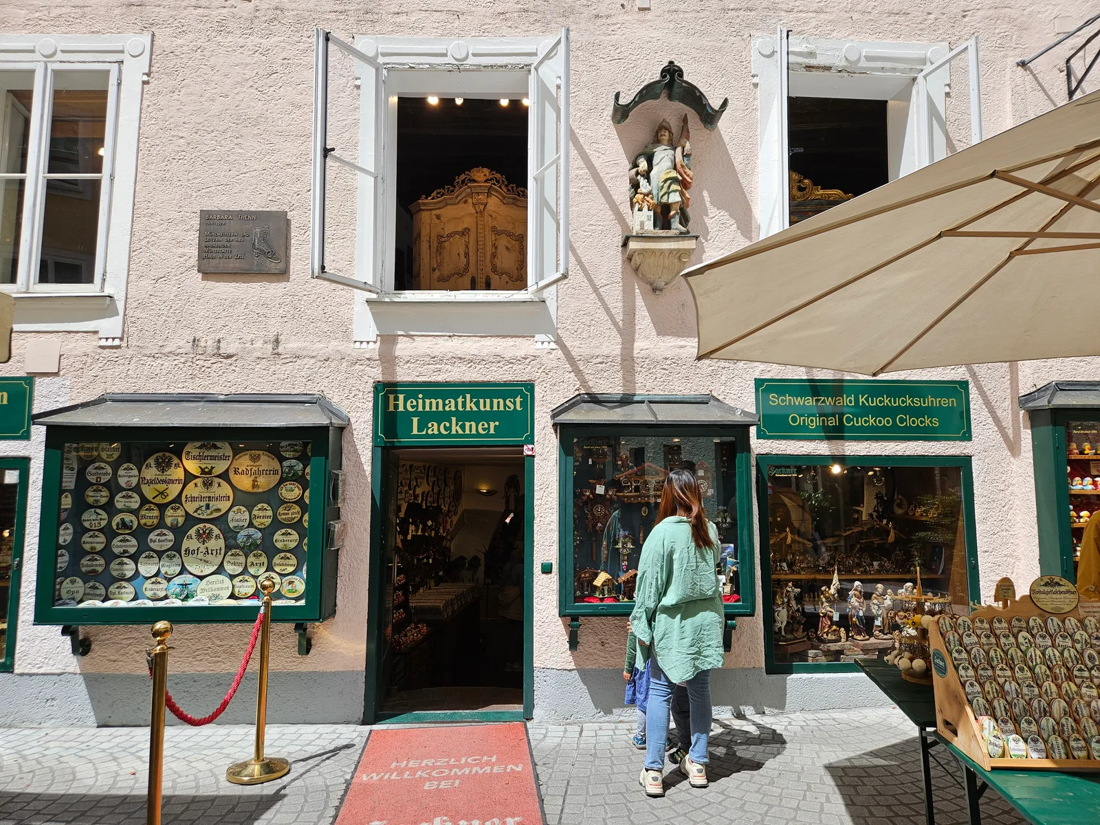 Interior at Heimatkunst Lackner - Souvenirs & Cuckoo Clocks Store Salzburg — travel photo