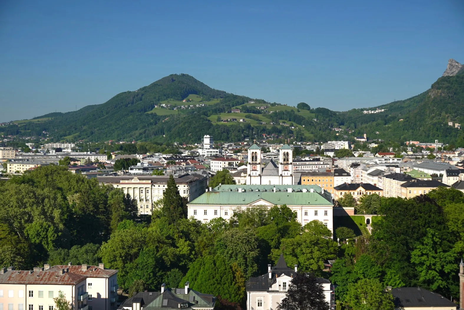 Atmosphere at Humboldtterrasse Klausentor Salzburg — travel photo