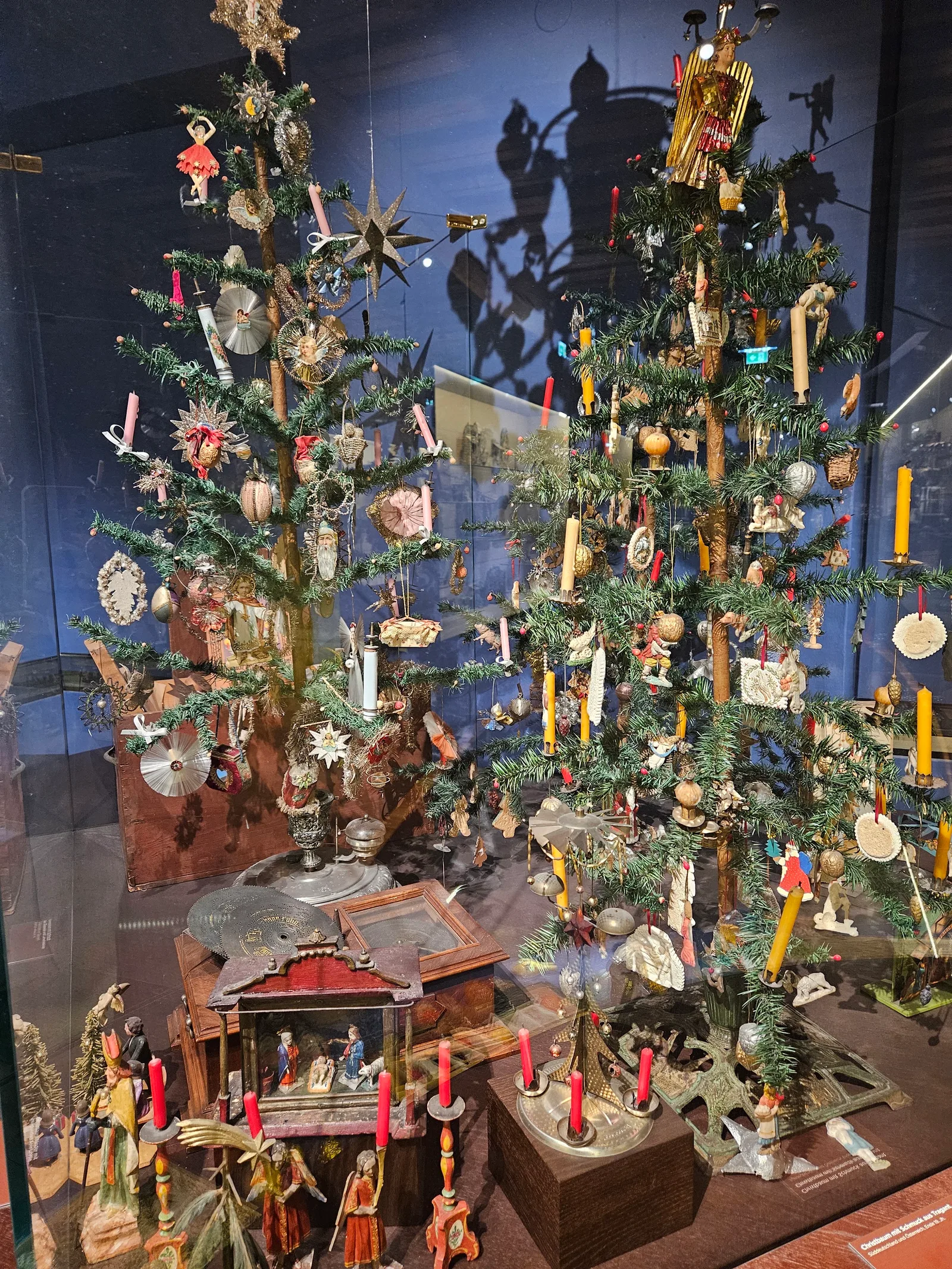 Atmosphere at Salzburger Weihnachtsmuseum Salzburg — travel photo