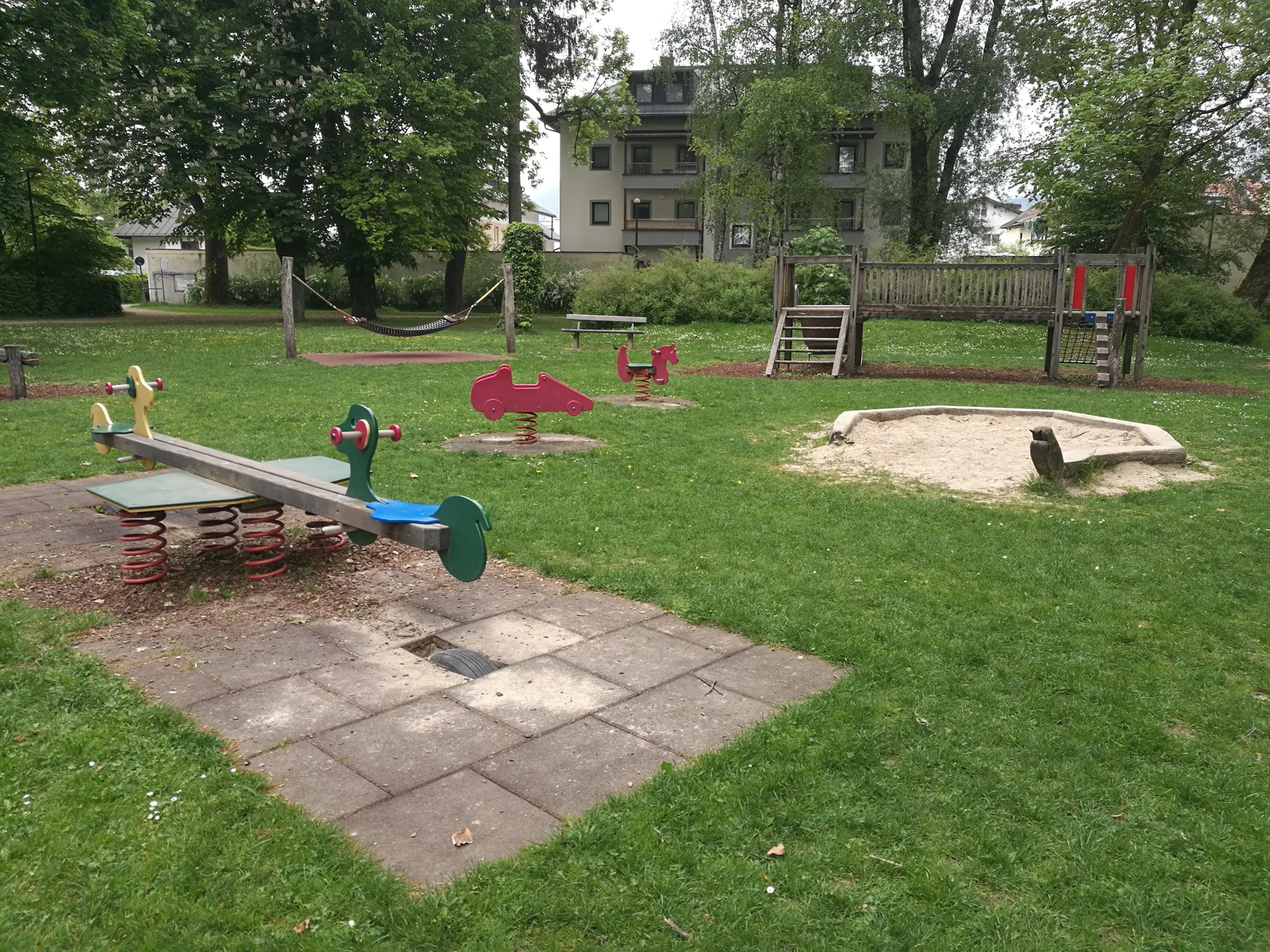 Main view at Spielplatz Baron-Schwarz-Park Salzburg — travel photo