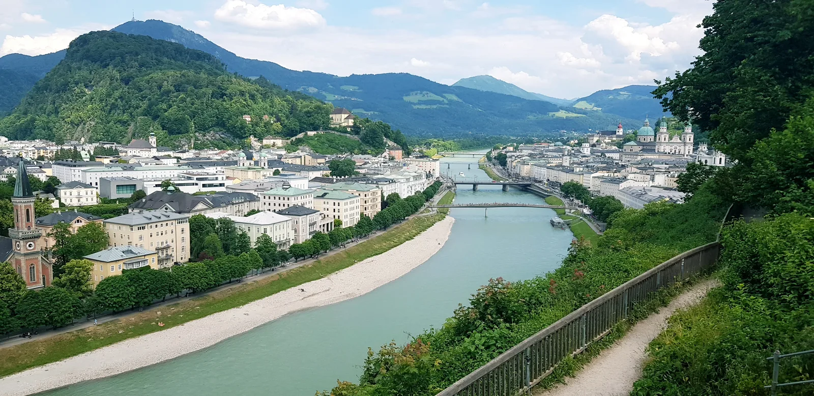 Atmosphere at Spielplatz u. Kletterparcours Müllner Schanze Salzburg — travel photo