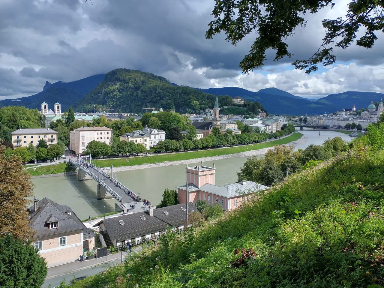 Spielplatz u. Kletterparcours Müllner Schanze