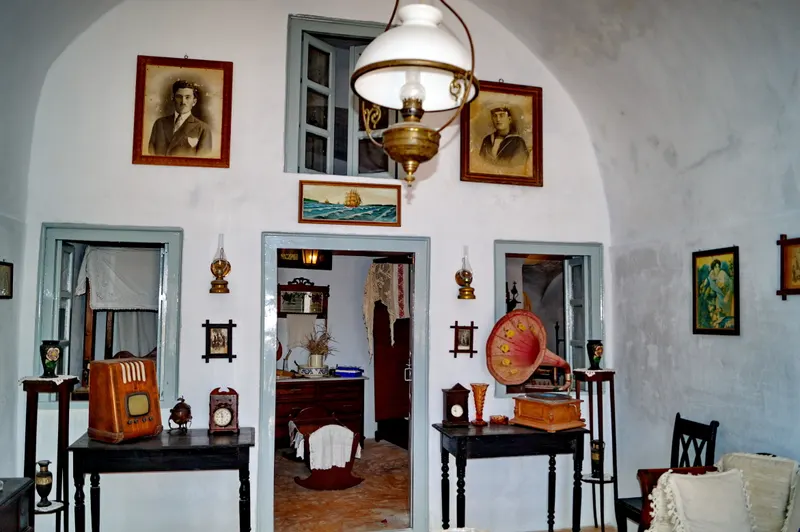 "Emmanuel A. Lignos" Santorini Folklore Museum — history museum in Santorini
