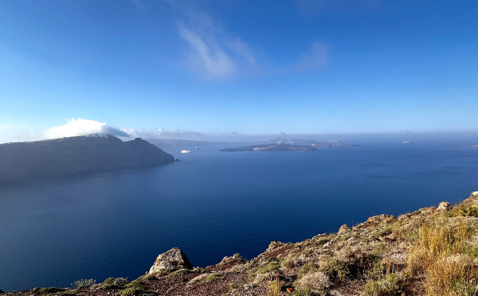 Details at Fira to Oia Walk Santorini — travel photo