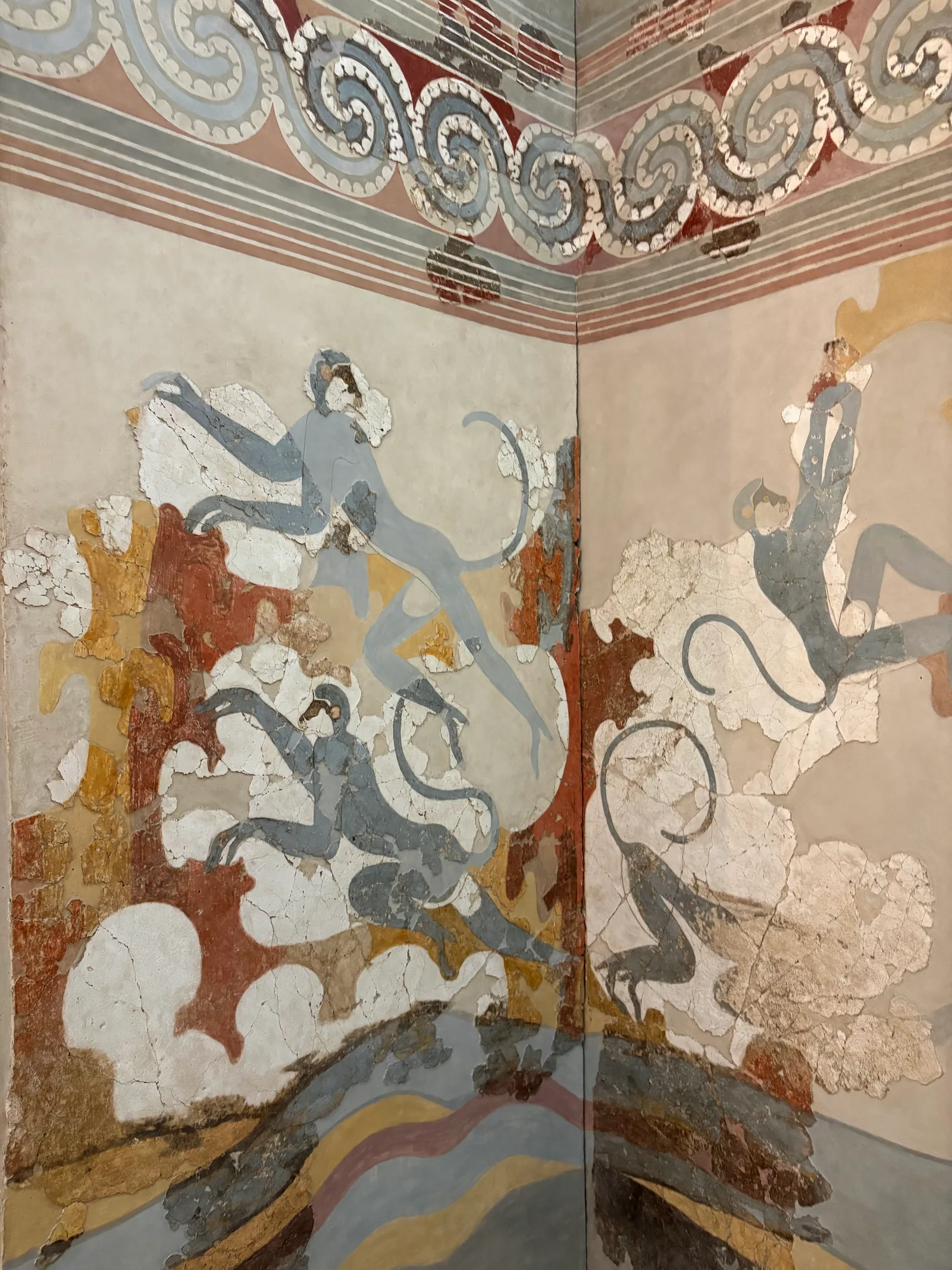 Atmosphere at Museum of Prehistoric Thera Santorini — travel photo
