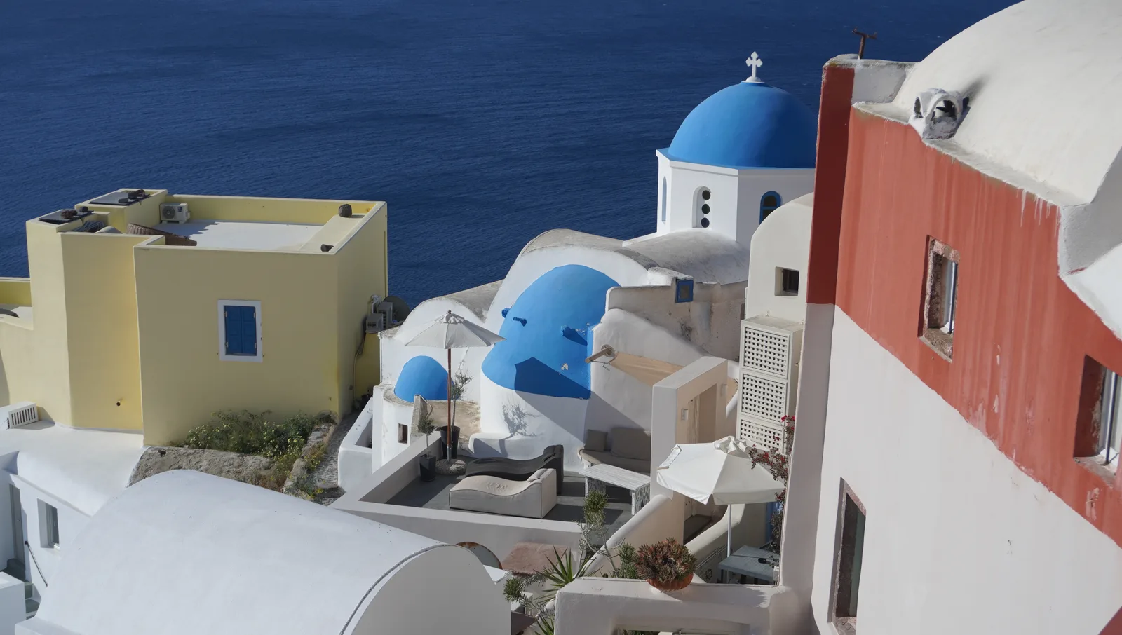 Atmosphere at Picturesque Blue Dome Santorini Santorini — travel photo