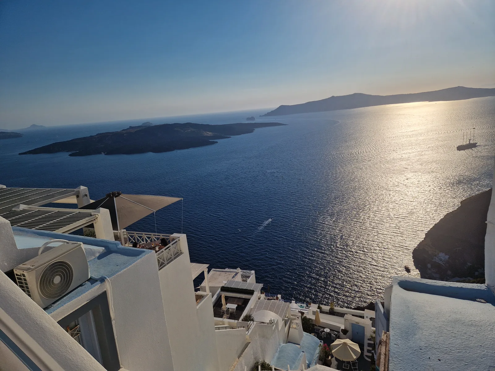 Details at Santorini caldera Santorini — travel photo