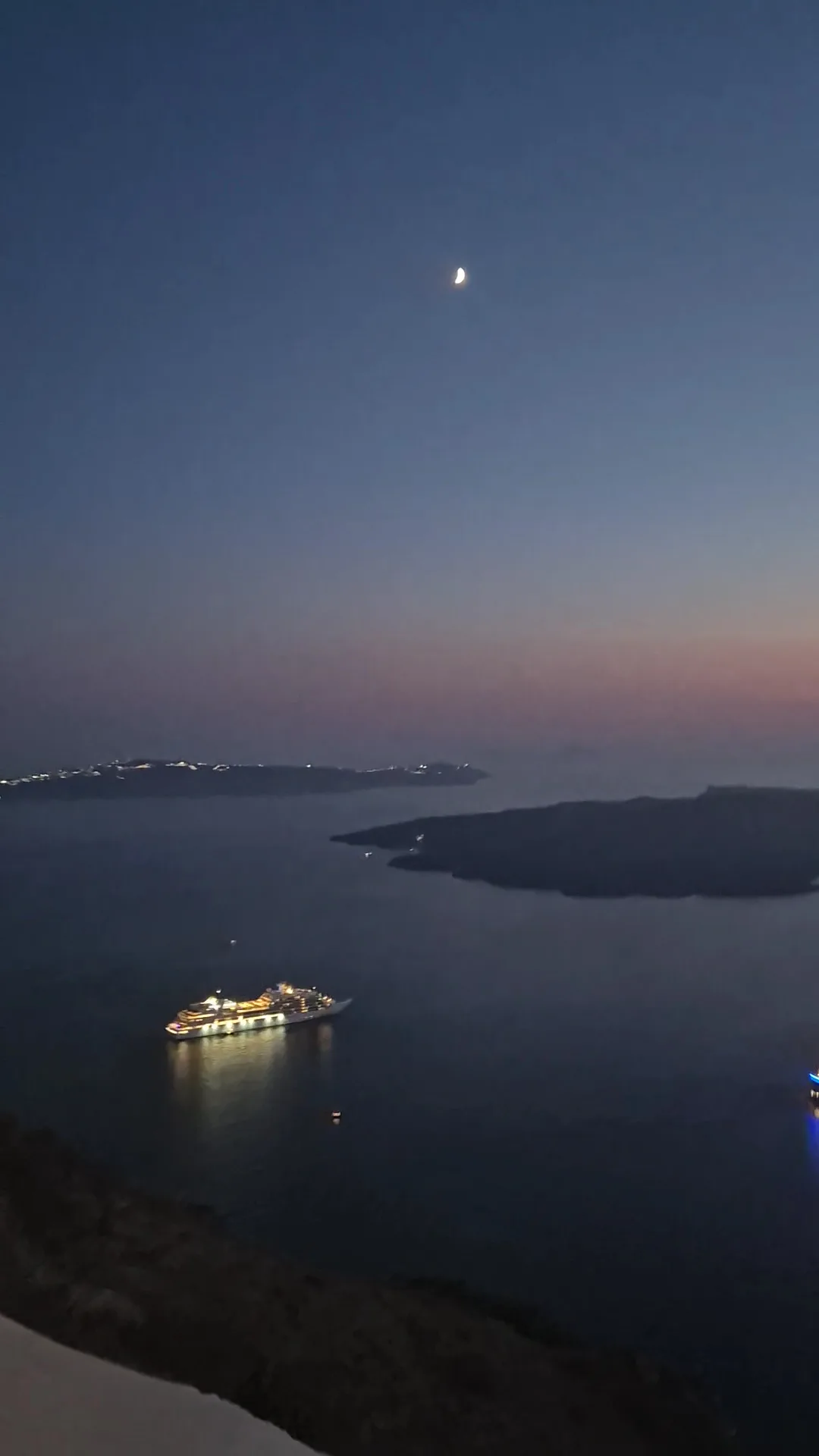Main view at Sunset Fira Santorini — travel photo