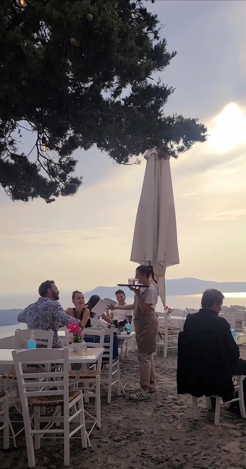 Volkan on the Rocks