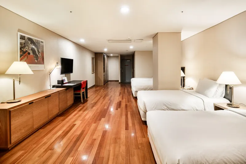 Ramada Hotel and Suites Seoul Namdaemun