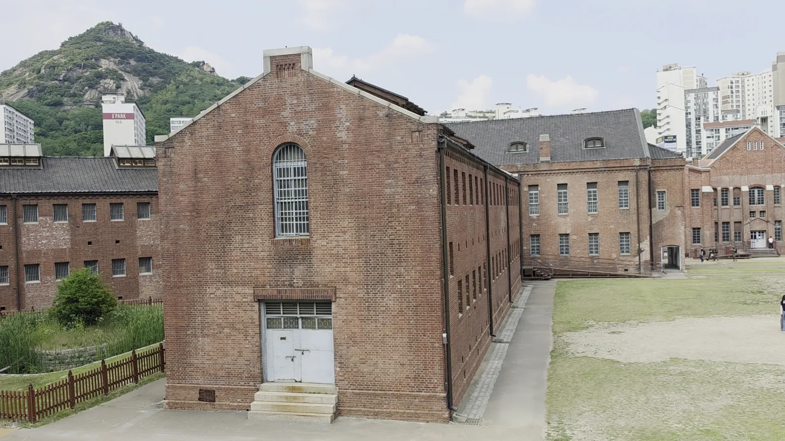 Main view at Seodaemun Prison History Hall Seoul — travel photo