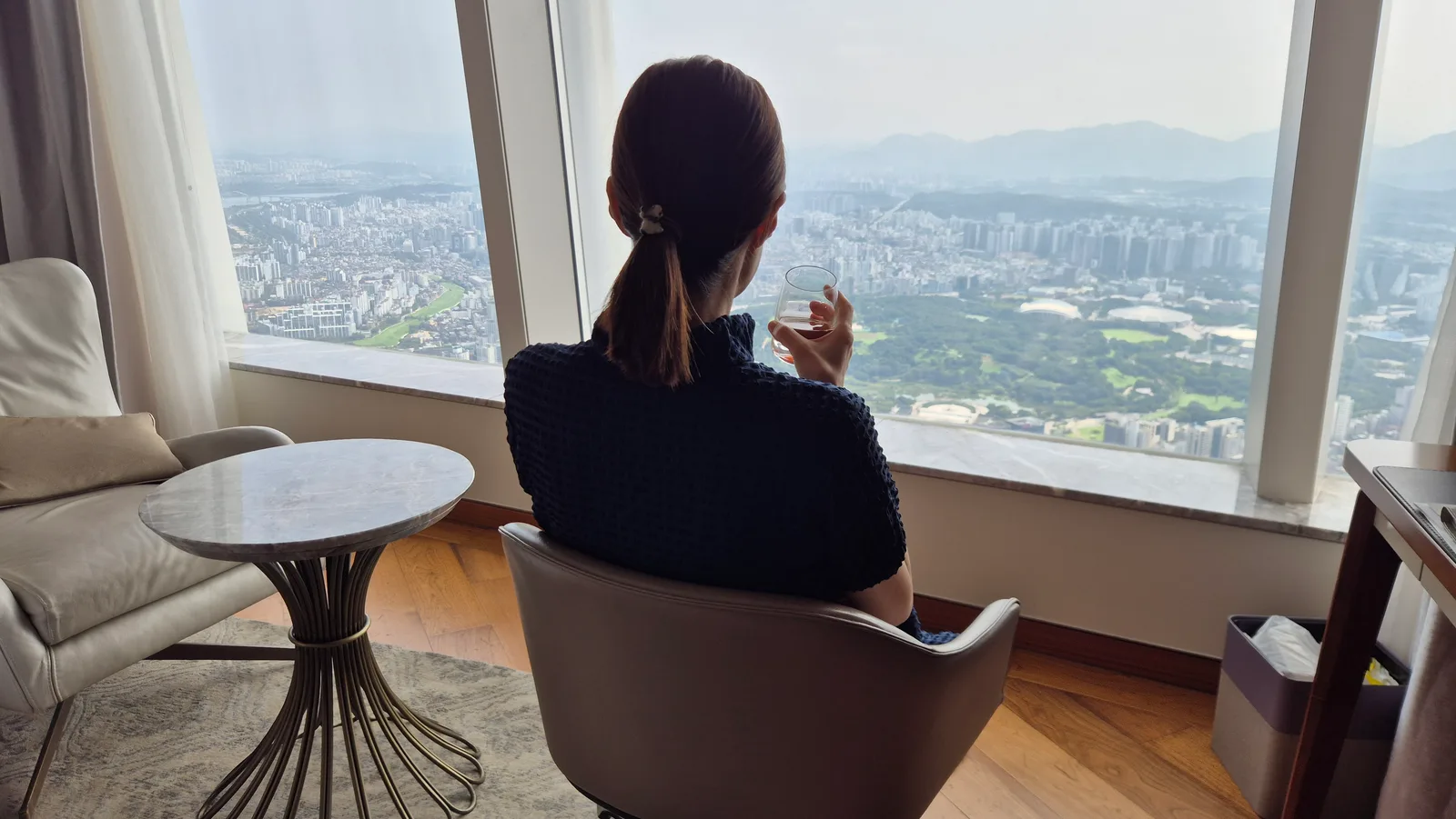 Seokchon Lake Park — budget guide Seoul
