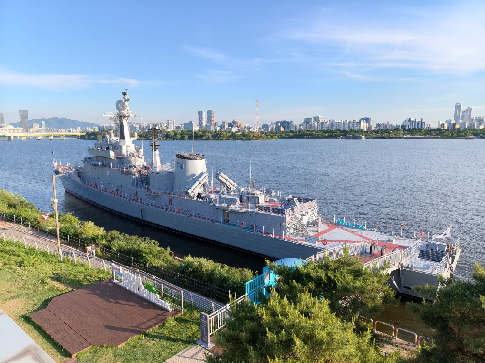 Main view at Seoul Battleship Park Seoul — travel photo