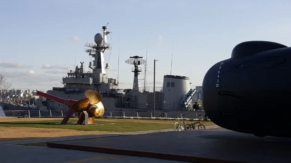 Seoul Battleship Park β romantic guide Seoul